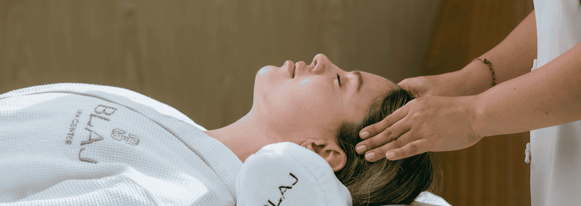 head and shoulders massage